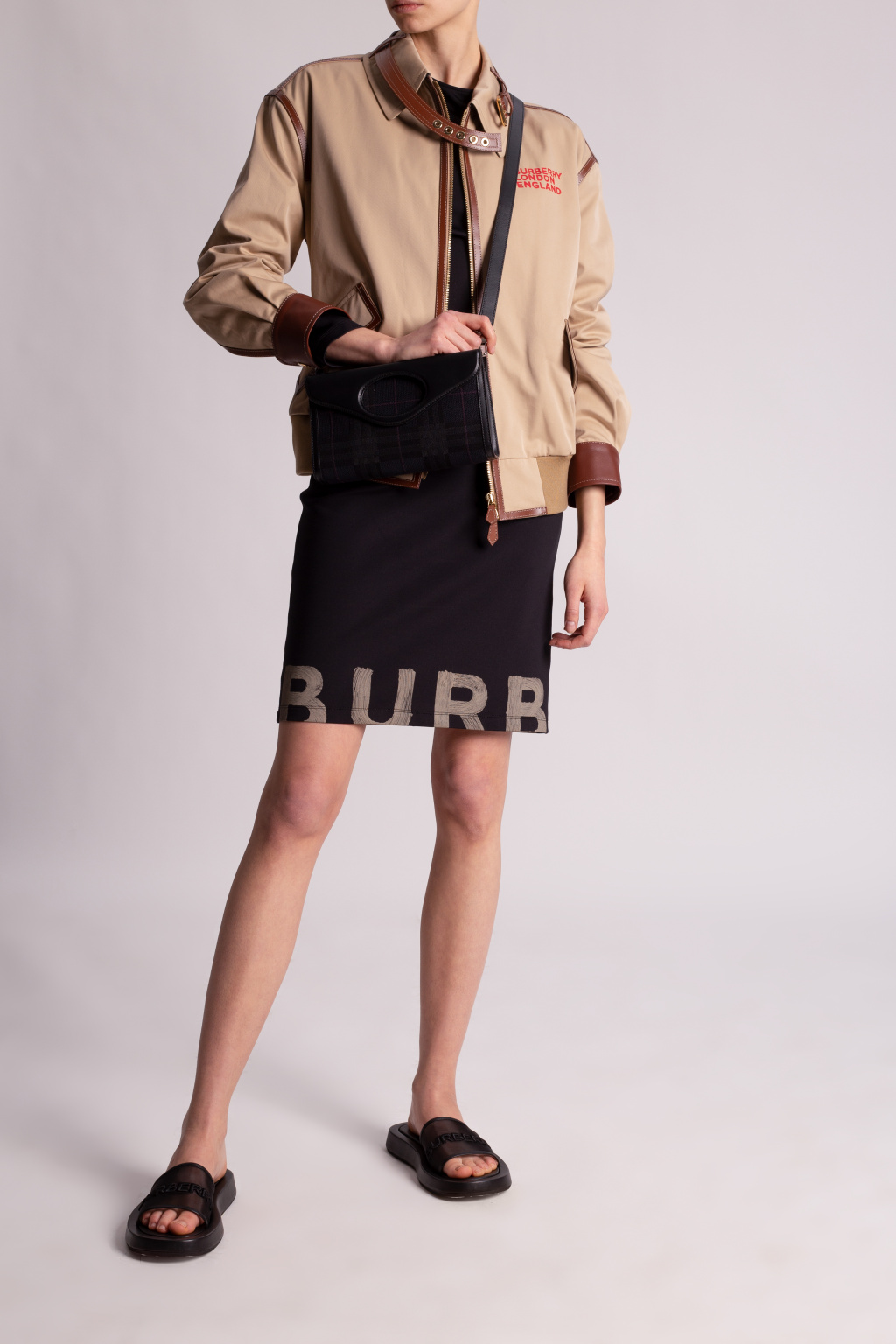 Burberry item burberry textured-finish lettuce-hem skirt